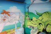 Dino mit Rutsche & Dach